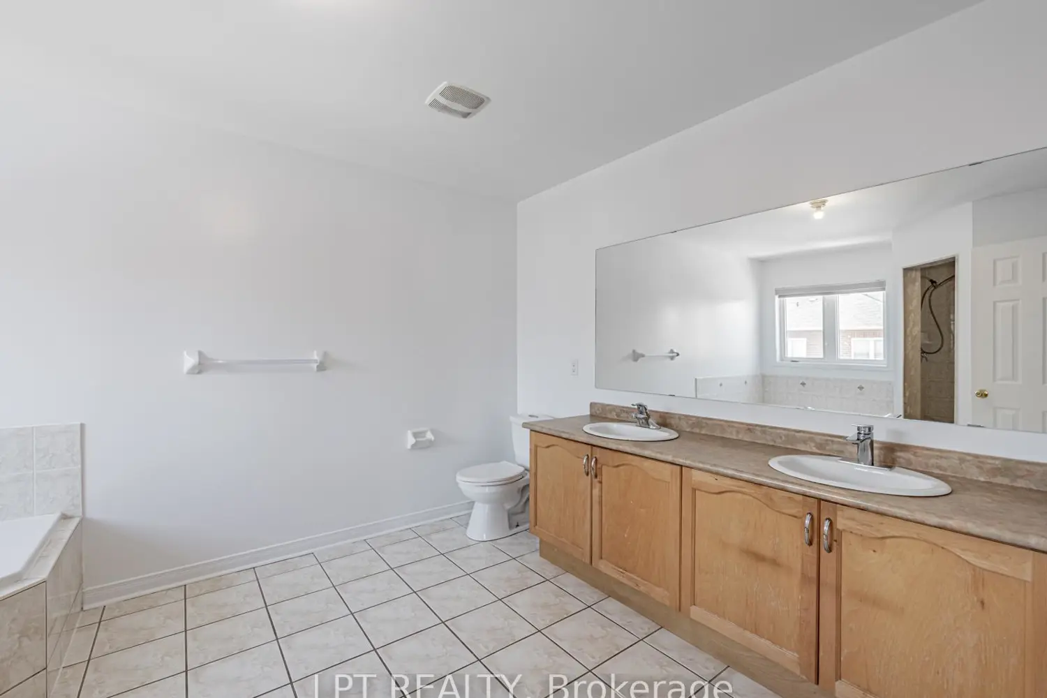 Additional image 12 of 7 Homeview Road