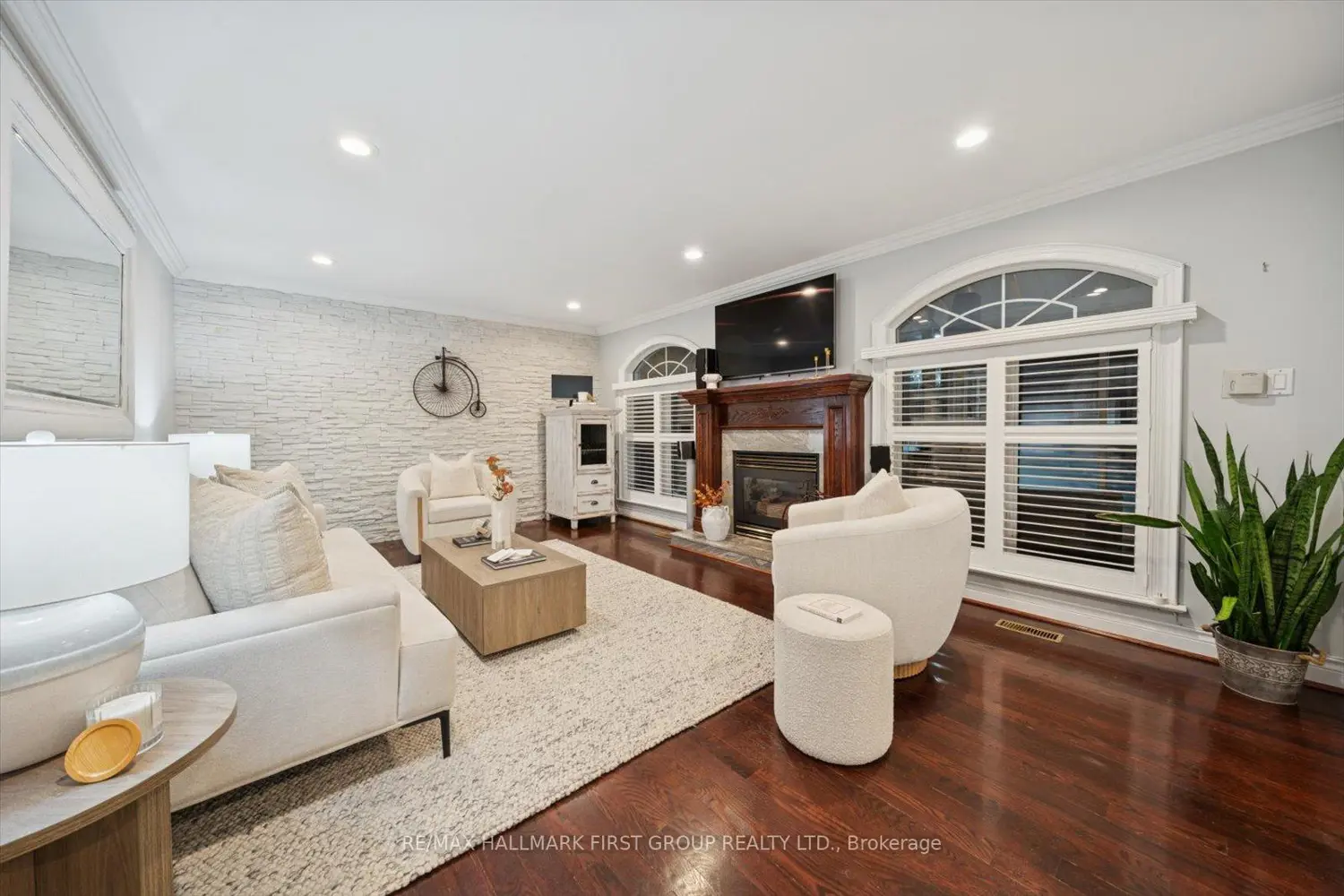 Additional image 4 of 1779 Woodview Avenue