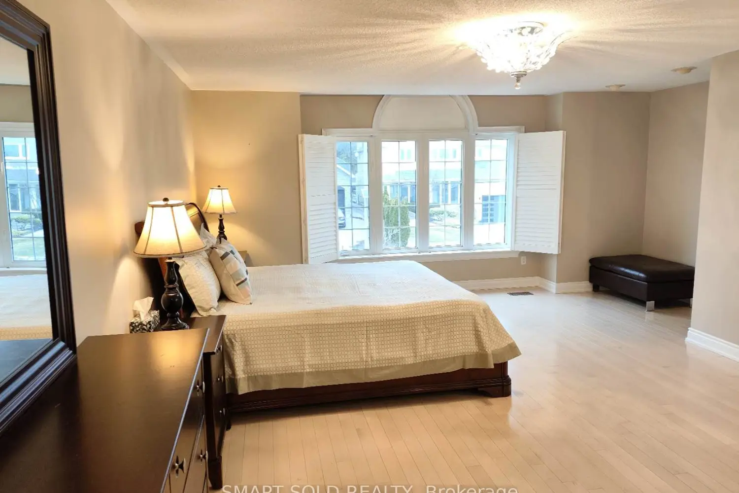 67 Chantilly Crescent photo 3
