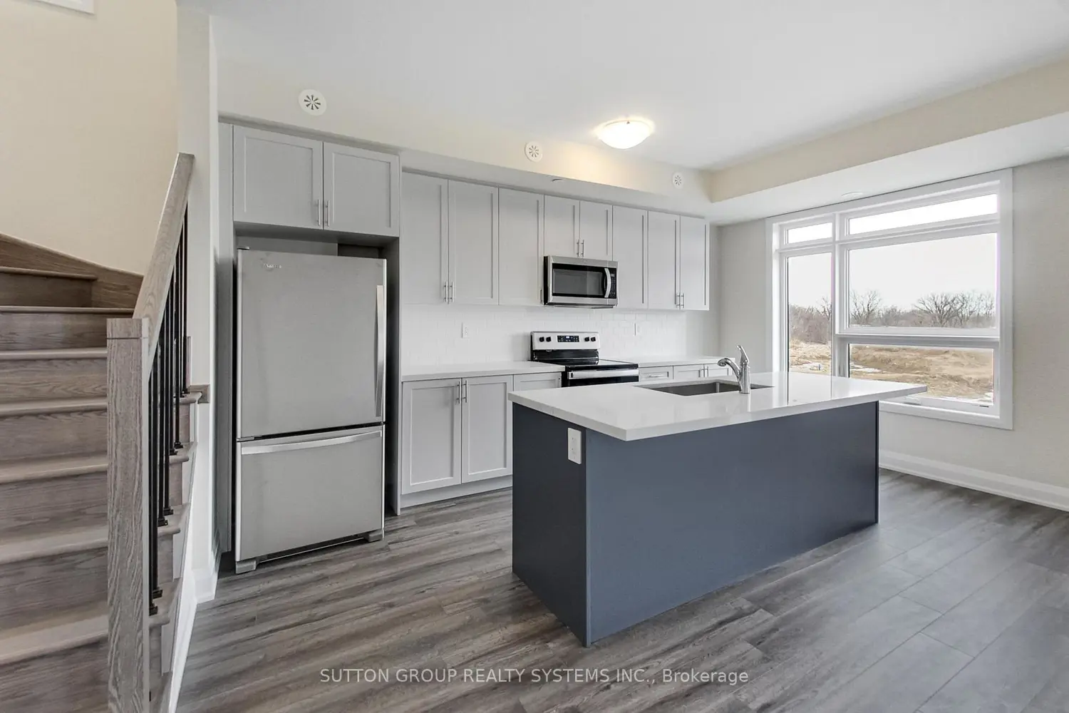 Additional image 11 of 1577 Rose Way 103