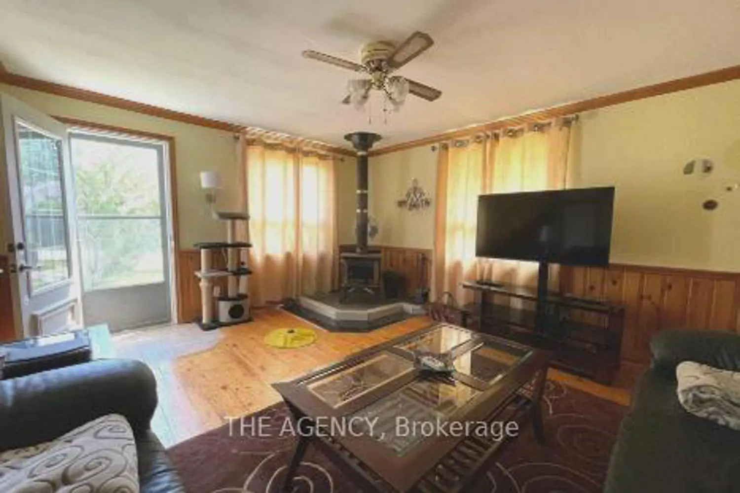 56 Sylvan Crescent photo 3