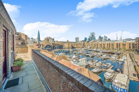 Nightingale House, 50 Thomas More Street E1W, Studio for sale