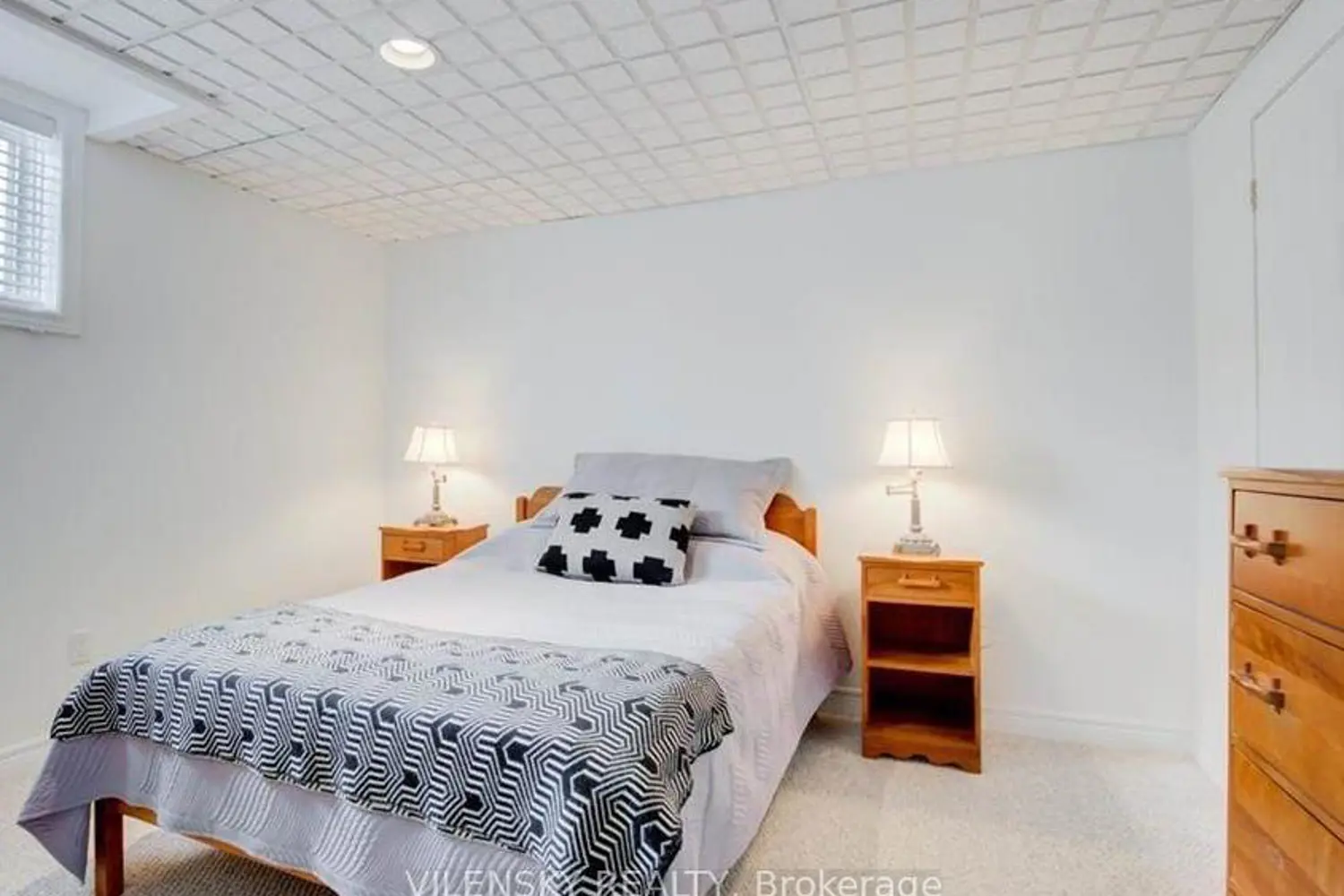 Additional image 16 of 572 Thistlewood Drive 7