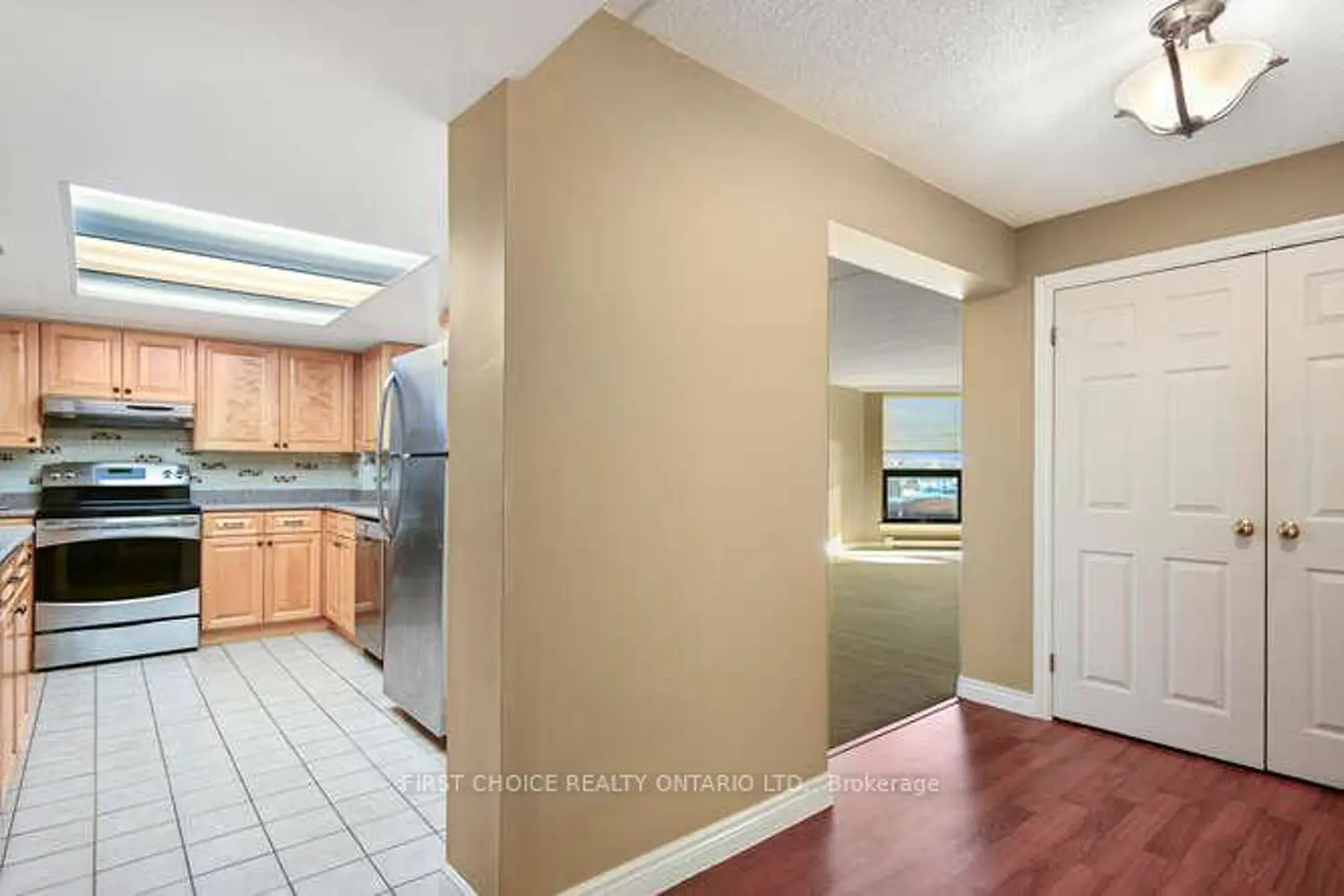 Additional image 3 of 50 Market St Street 203