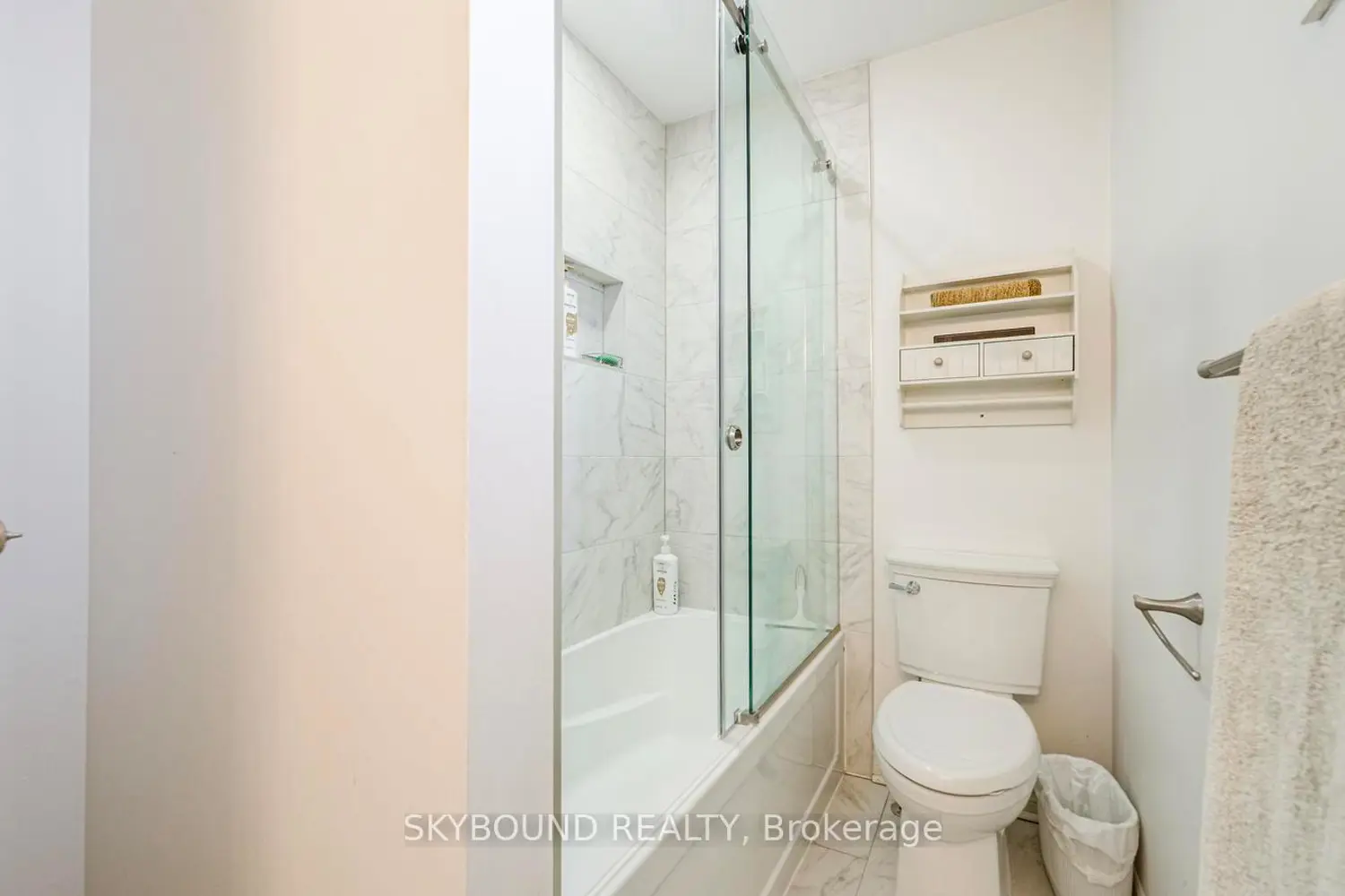 Additional image 15 of 2120 Rathburn Road 13