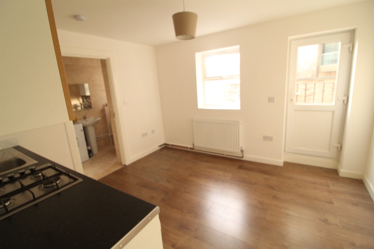 Studio Flat, Kingsland High St, E8, N1 7GU