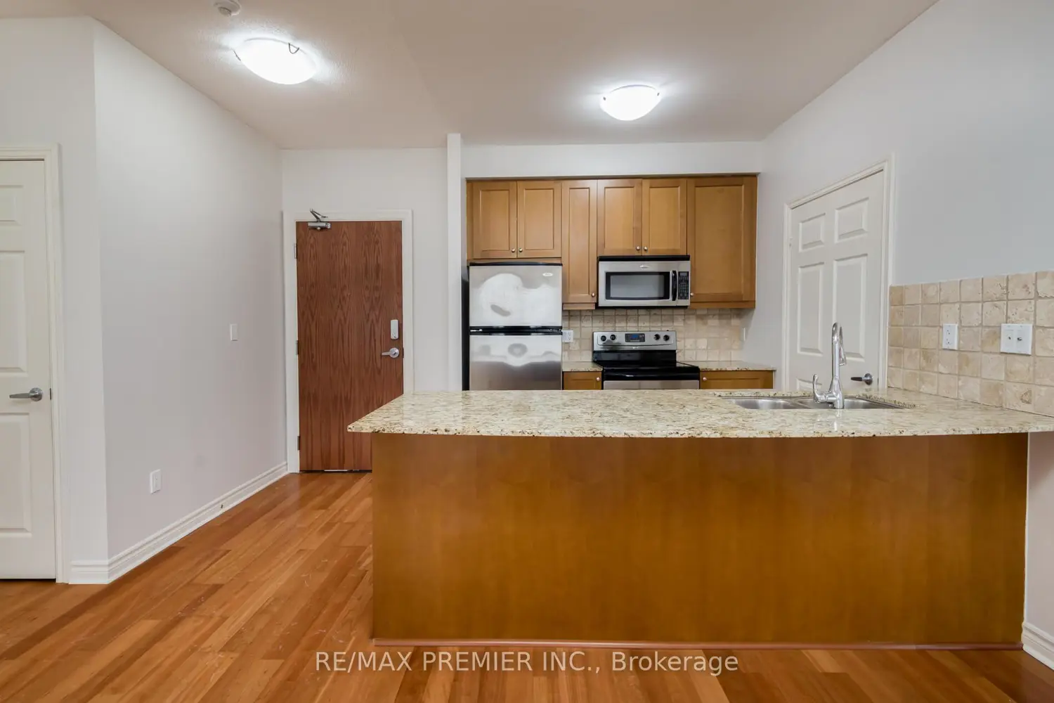 Additional image 6 of 4620 Highway 7 206