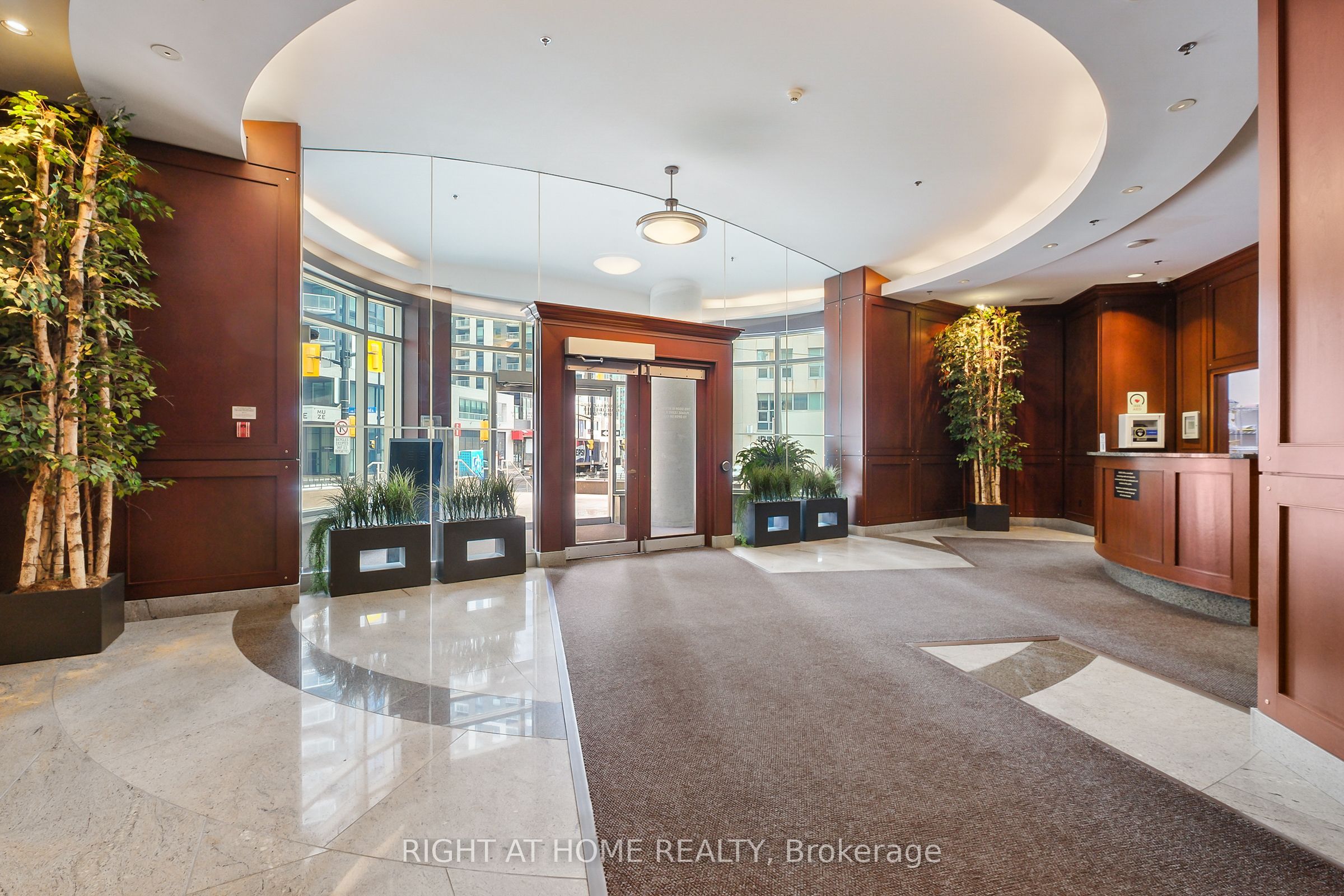 Additional image 3 of 2302-234 Rideau Street, Ottawa, ON, K1N 0A9