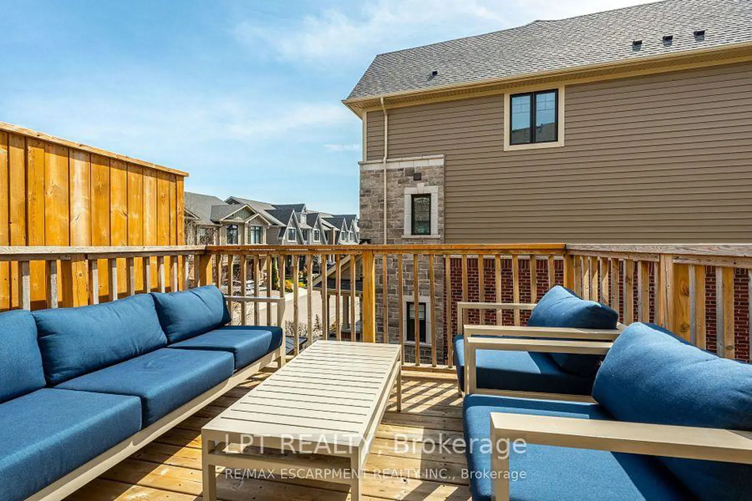 Additional image 12 of 16 Place Polonaise Drive Place Polonaise Drive