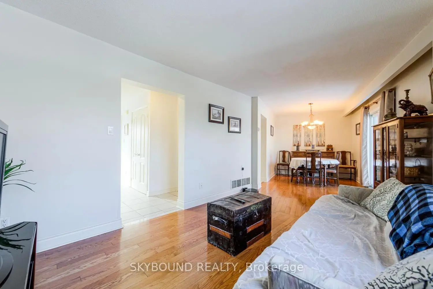 Additional image 5 of 2120 Rathburn Road 13