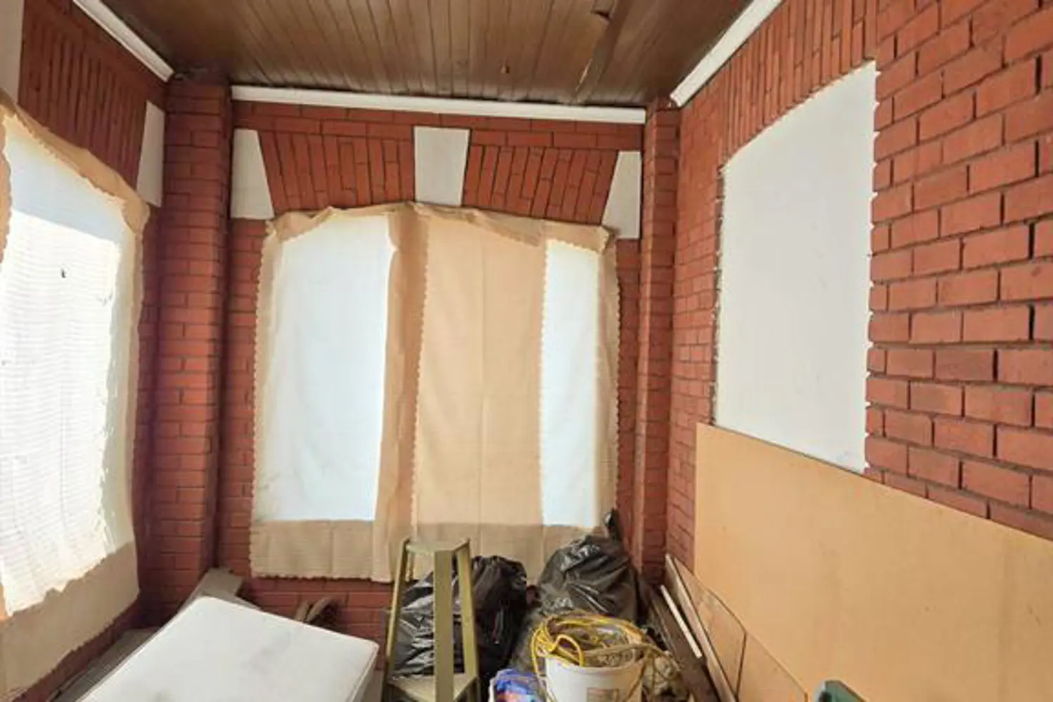 Additional image 3 of 4689 Crysler Avenue