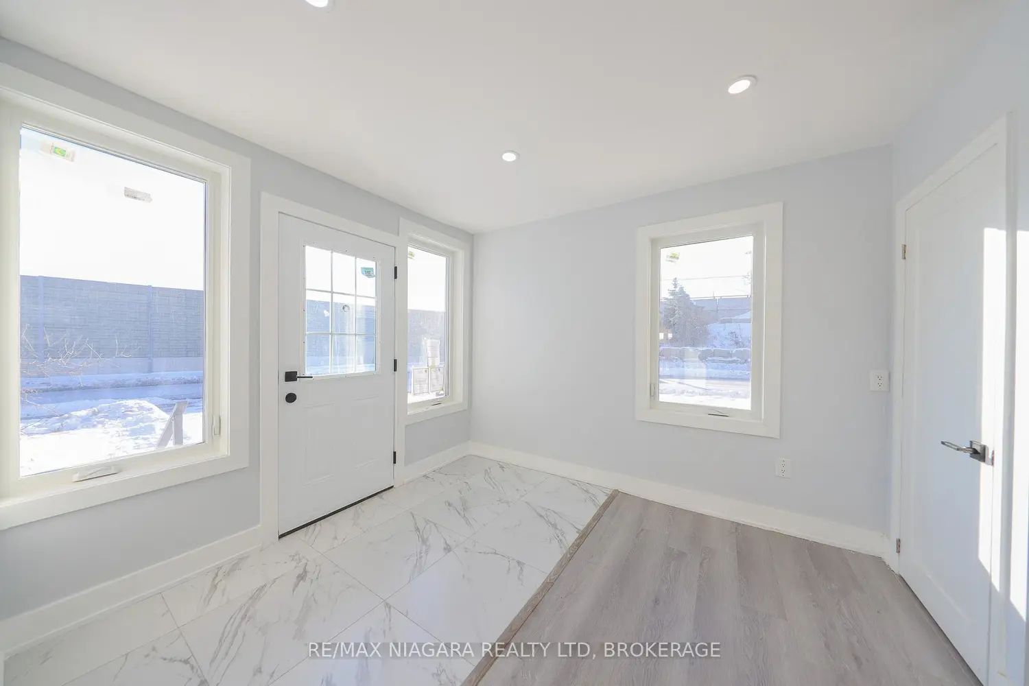 5 Meadowvale Drive photo 3