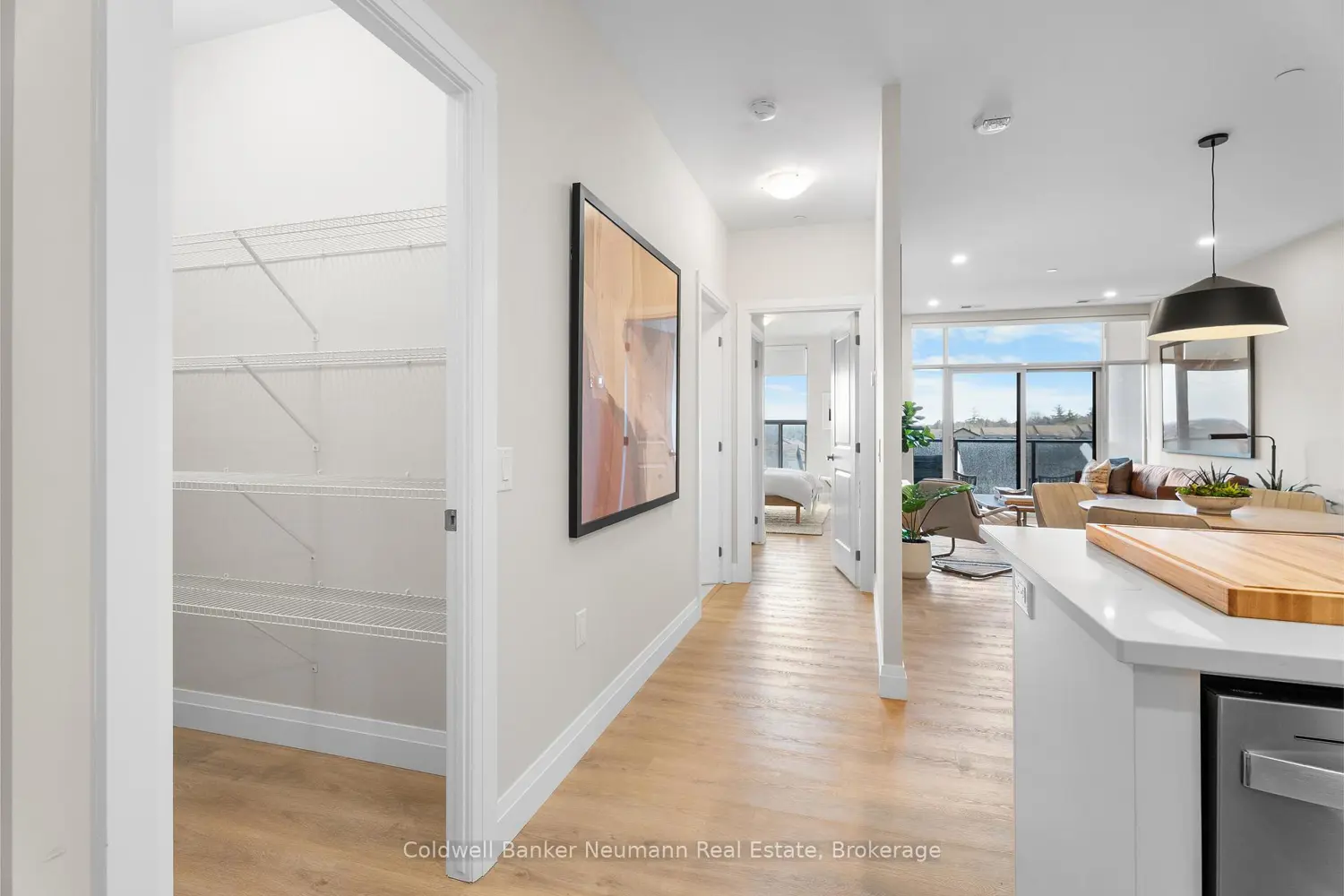 Additional image 5 of 1882 Gordon Street 308