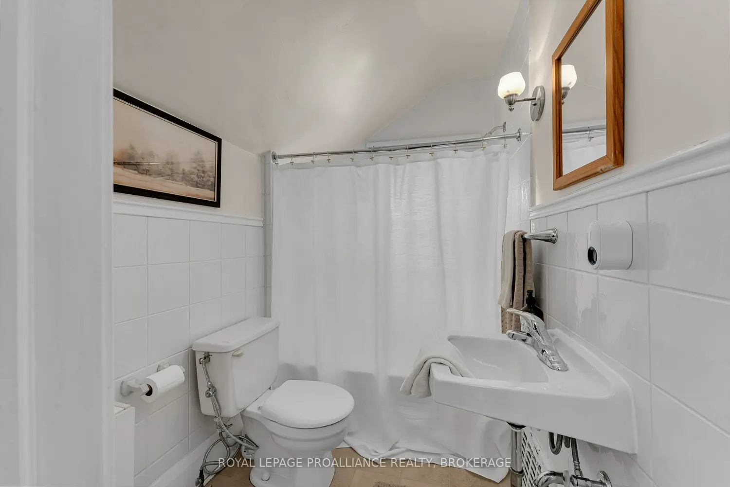 Additional image 12 of 32 Livingston Avenue