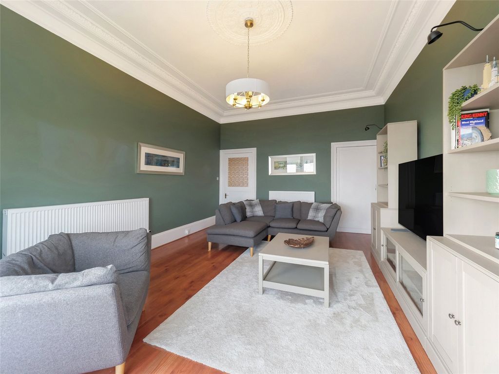 2 bed flat for saleSandringham Terrace, Esplanade, Greenock, Inverclyde PA16 photo 3