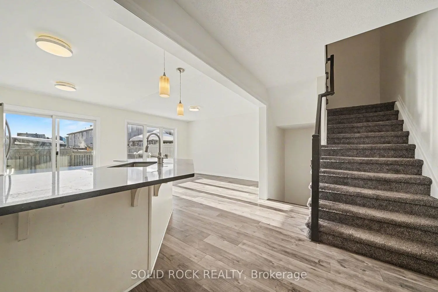 Additional image 5 of 407 White Arctic Avenue