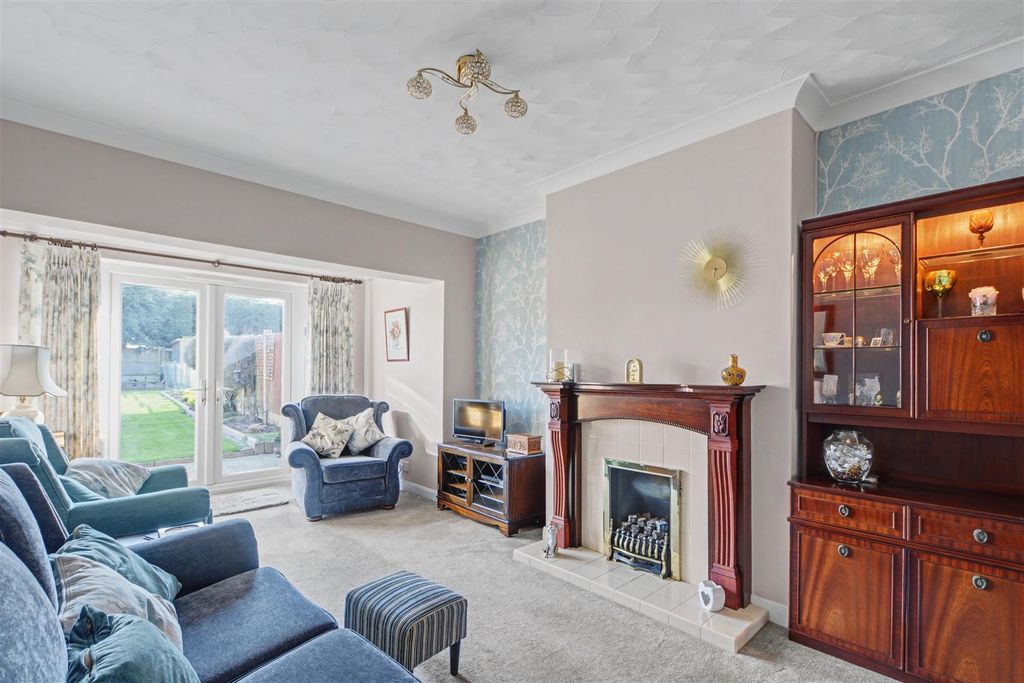 Additional image 2 of 3 bed semi-detached house for saleFarm Road, Chilwell, Nottingham NG9