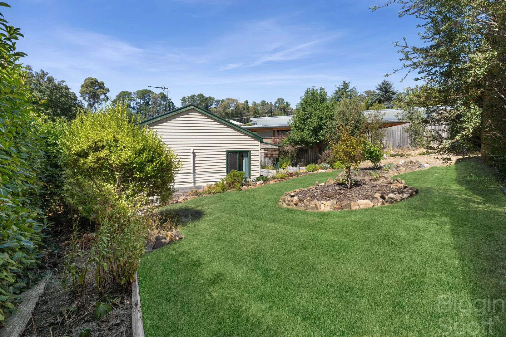 Additional image 7 of 1/11 Wynvale Rise, Hepburn VIC 3461