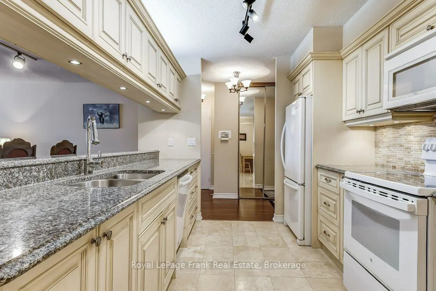 Additional image 4 of 100 Upper Madison Avenue 306