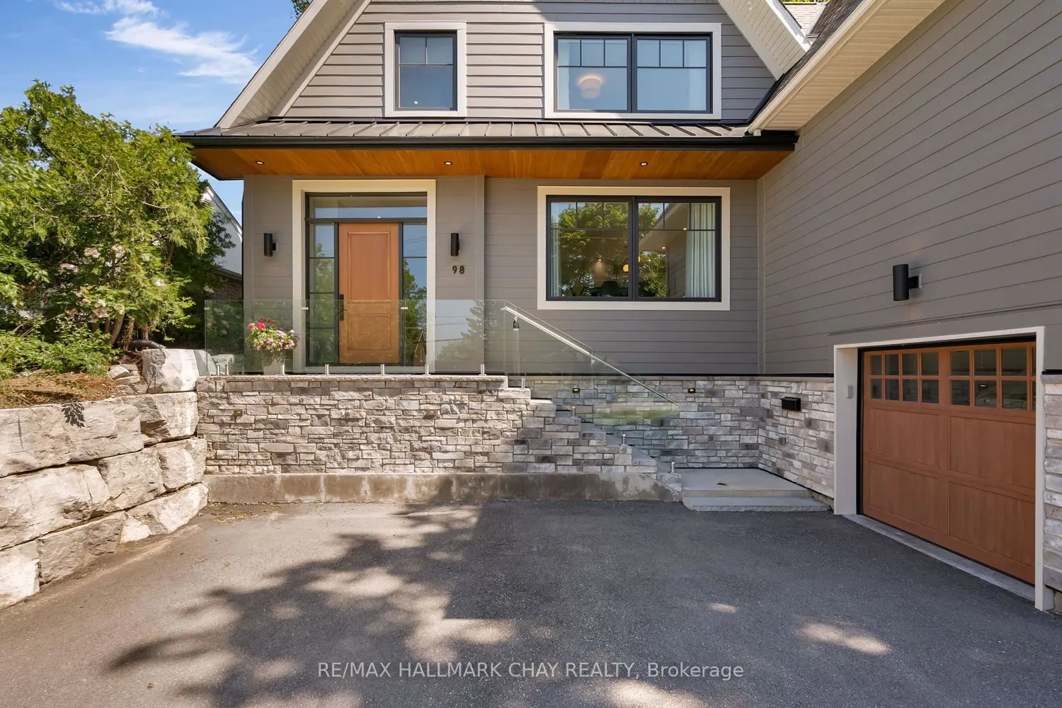 Additional image 2 of 98 Shanty Bay Road