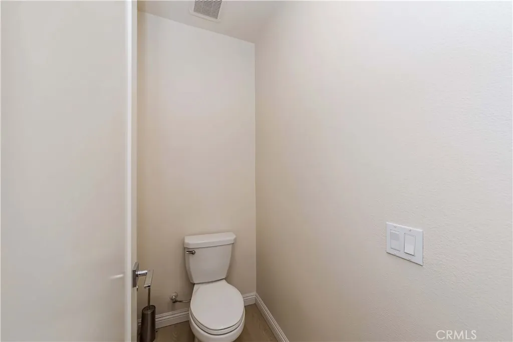 Additional image 21 of 191 Frame, Irvine, CA 92618