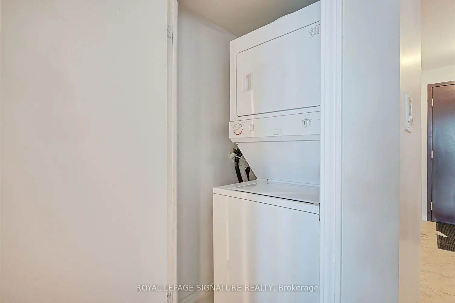 Additional image 12 of 410 Queens Quay 505