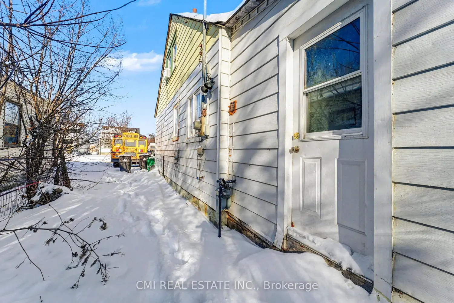 Additional image 6 of 3032 Victory Crescent