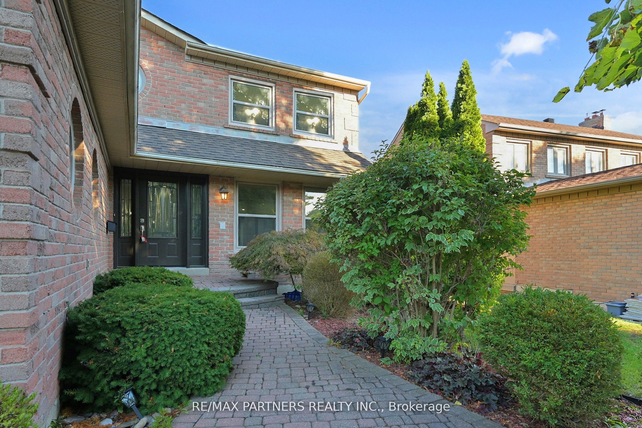 82 Ferndell Circle, Markham, ON, L3R 3Y8 photo 3