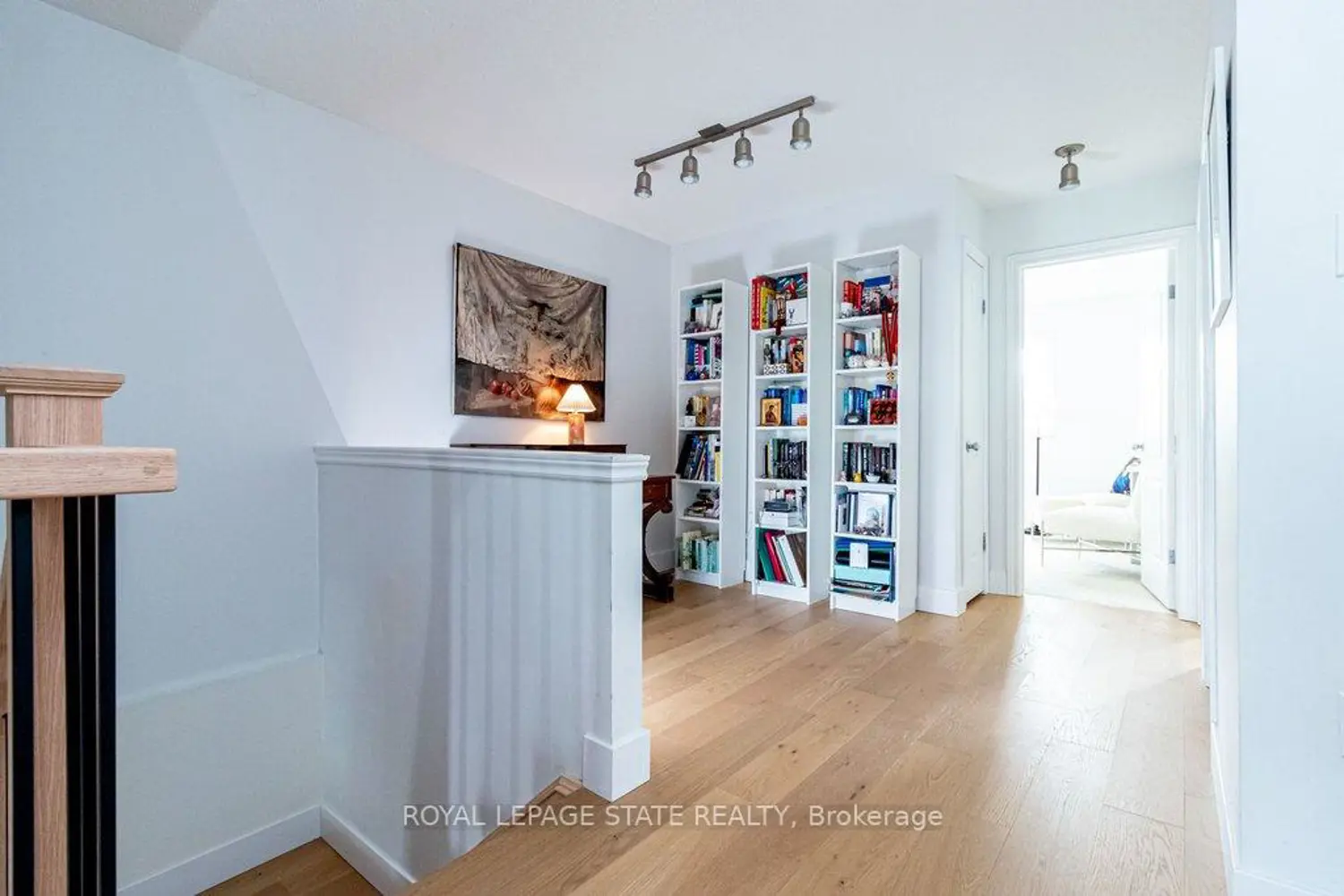 Additional image 15 of 60 Cloverleaf Drive 48