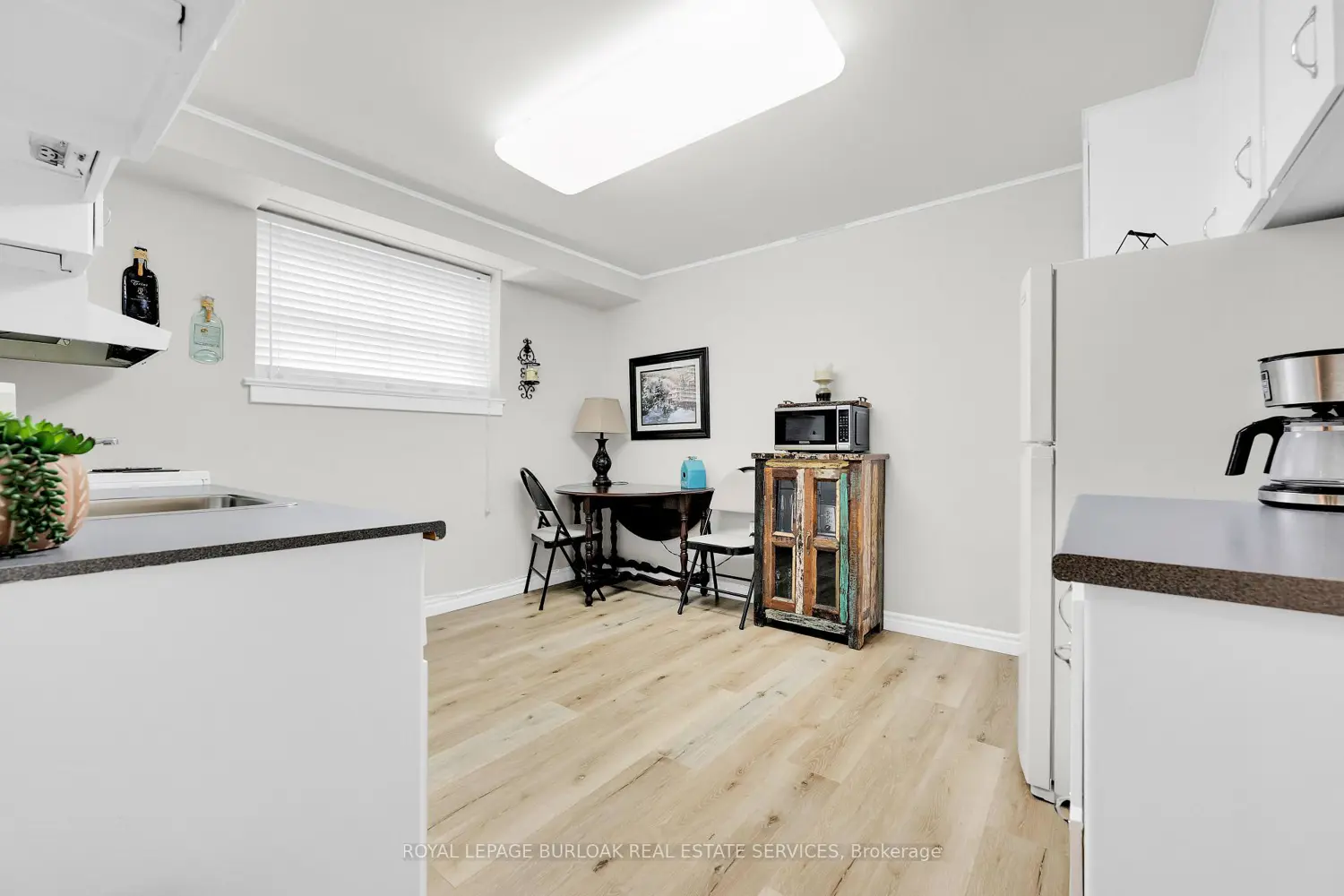 Additional image 14 of 1347 Lakeshore Road 24