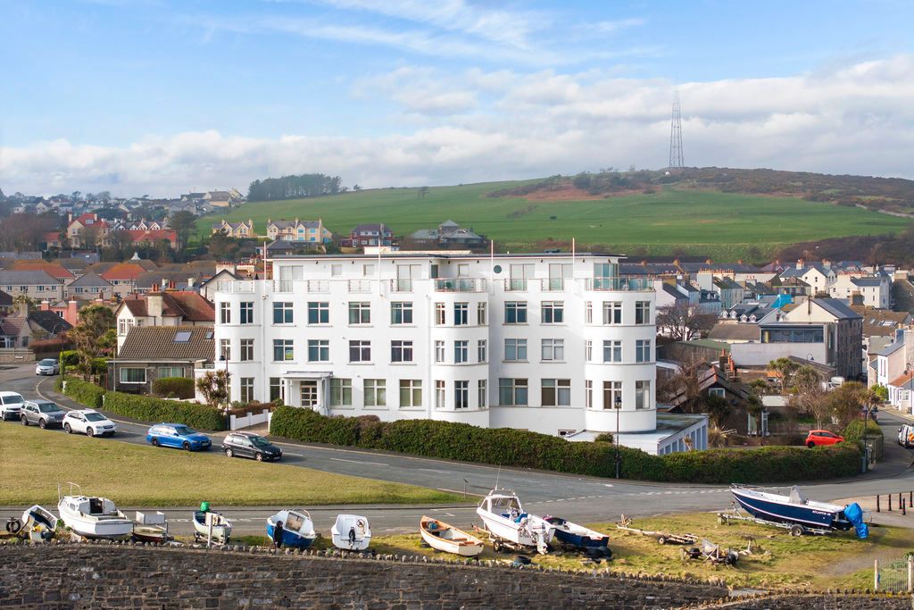 2 bed flat for sale4 The Point Apartments, Port St Mary IM9