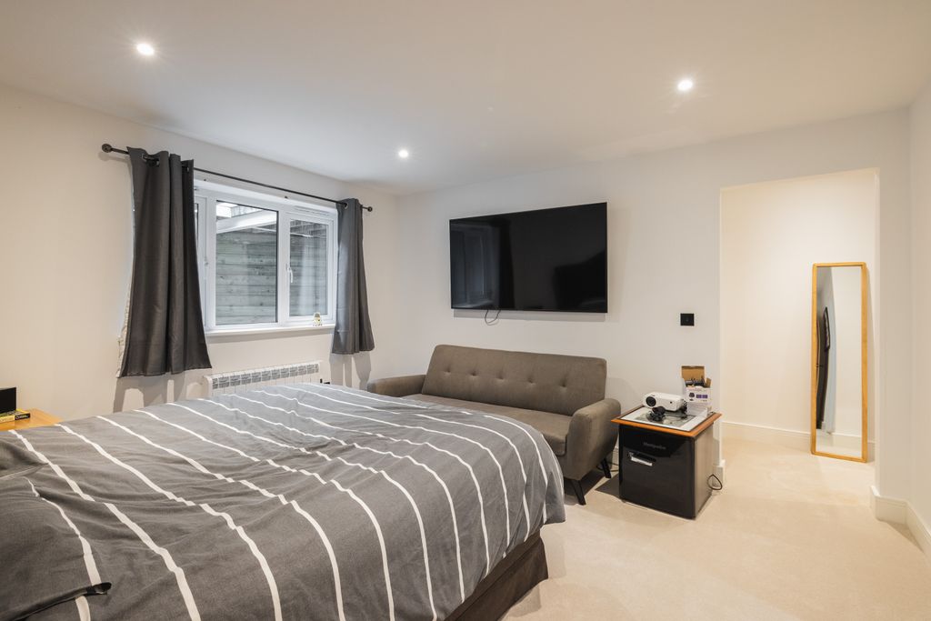 Additional image 19 of 3 bed flat for saleLa Route De La Pulente, St. Brelade, Jersey JE3