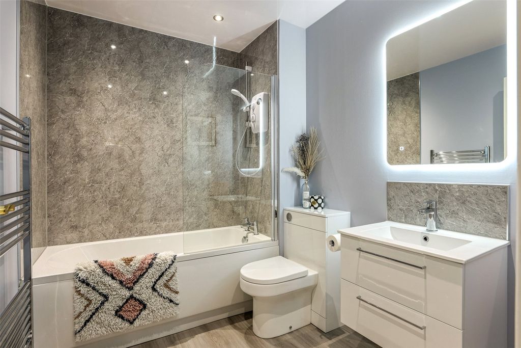 Additional image 13 of 2 bed flat for saleRoss Avenue, Perth, Perth And Kinross PH1