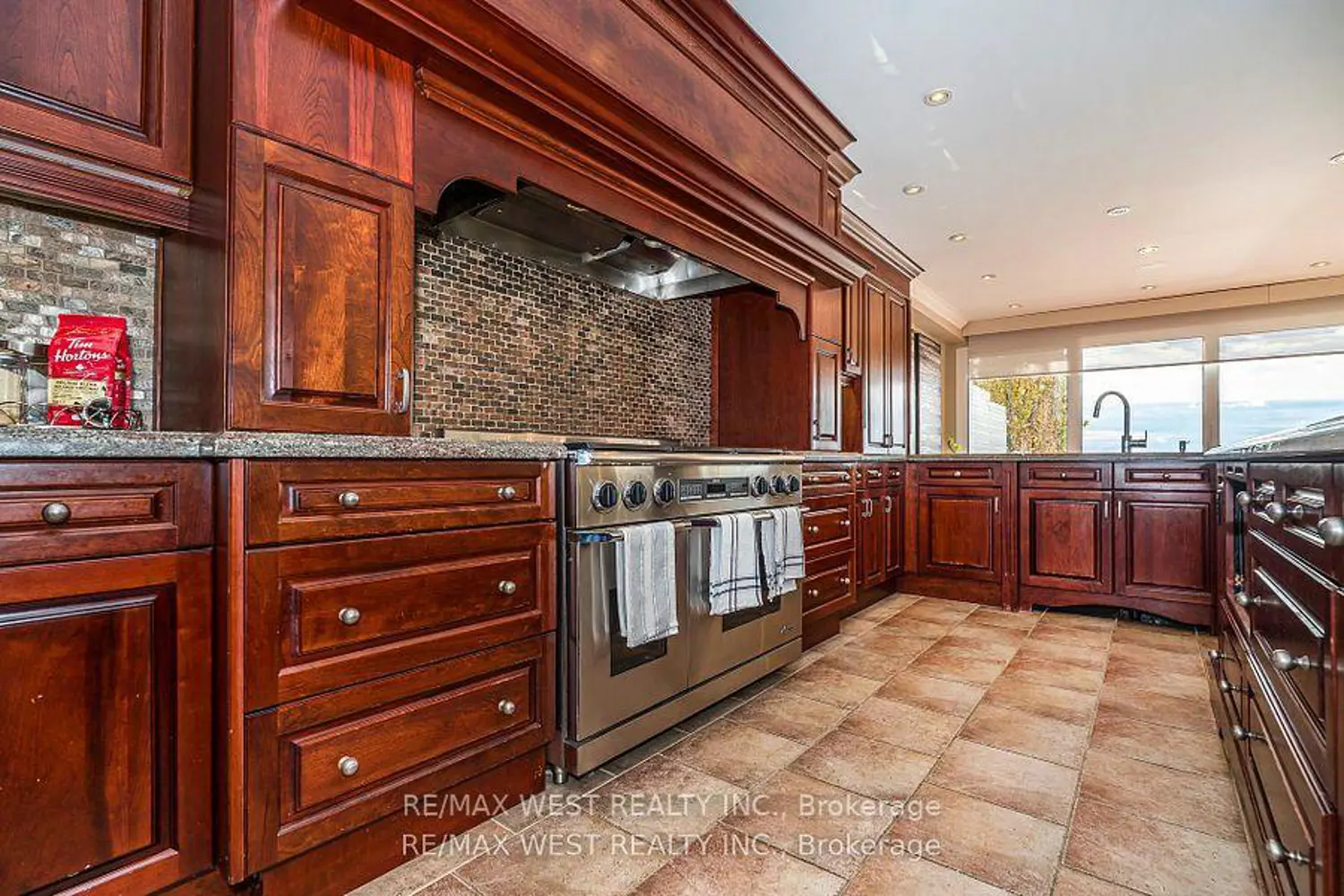 Additional image 10 of 5 Eleventh Street