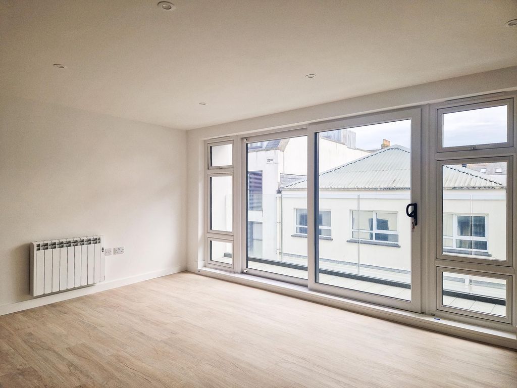 Additional image 3 of 2 bed flat for sale7 Crahamel House, St Helier JE2
