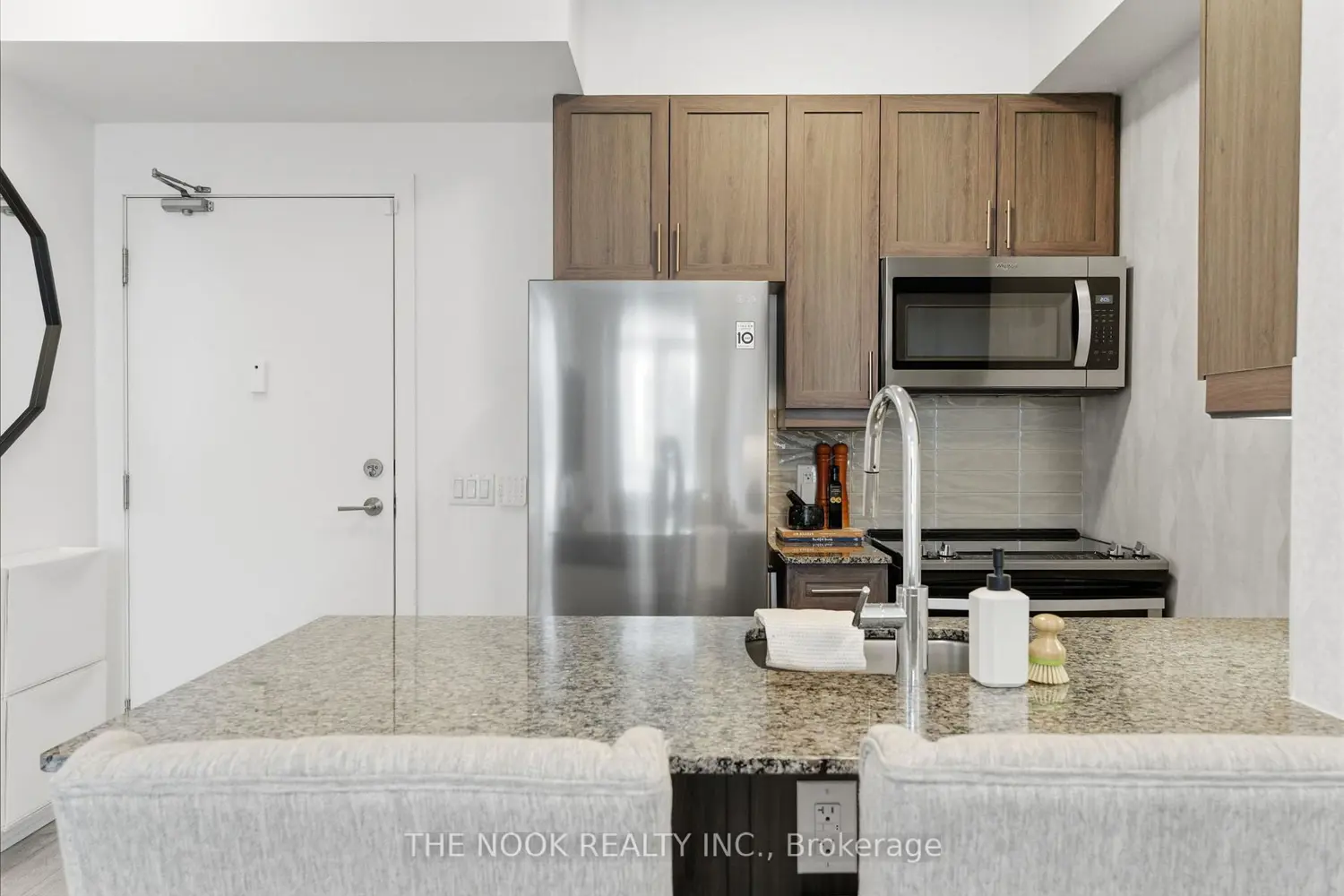 Additional image 8 of 3655 Kingston Road 609