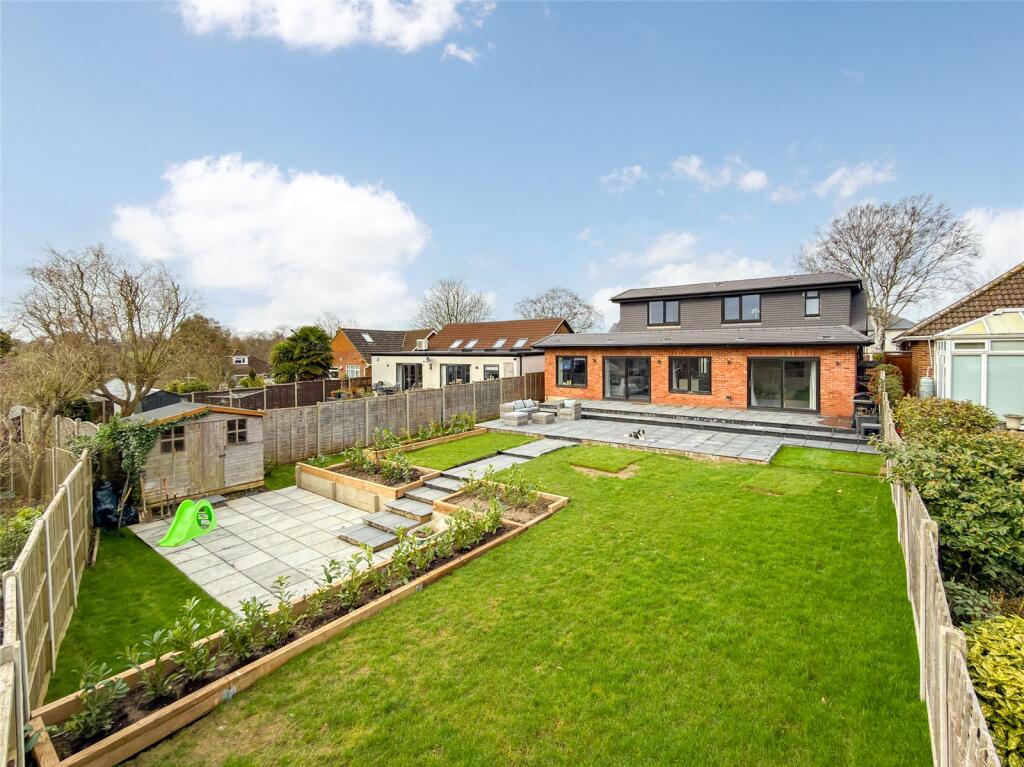 Robert Avenue, St. Albans, Hertfordshire, AL1