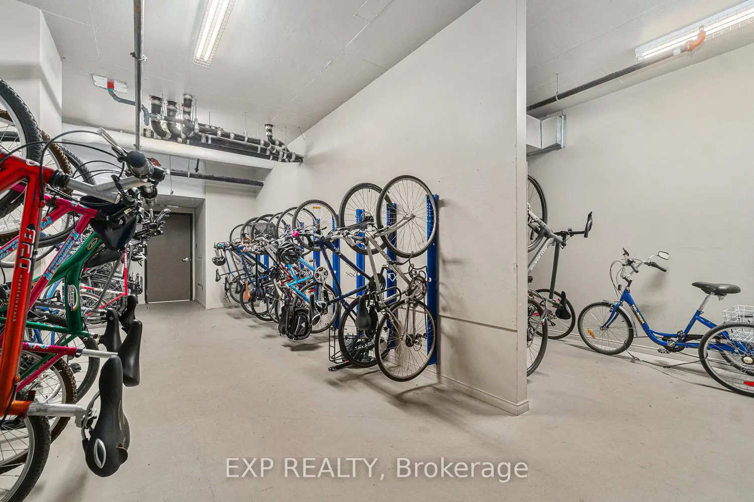 Additional image 15 of 327 Breezehill Avenue 403