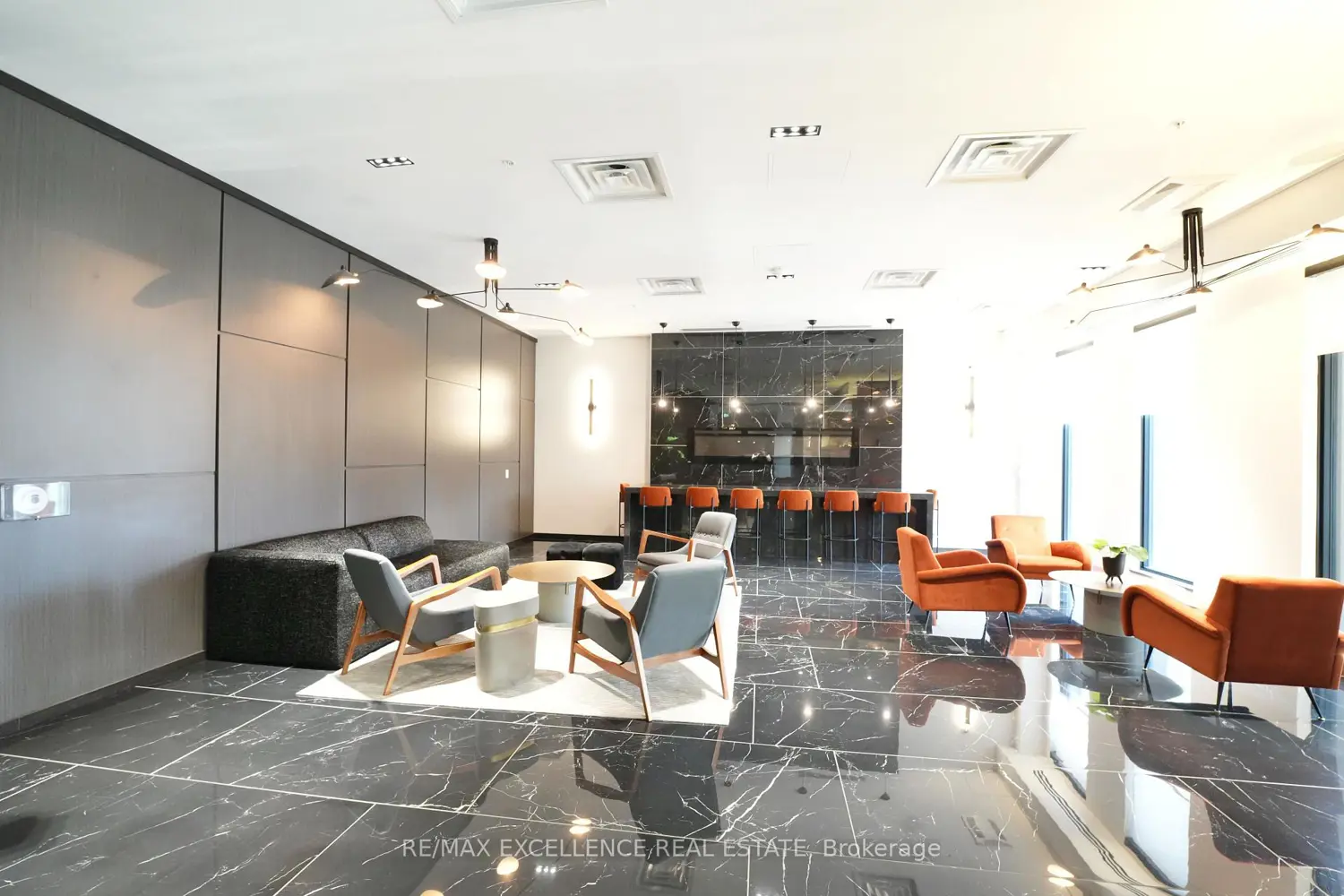 Additional image 20 of 181 King Street 1002