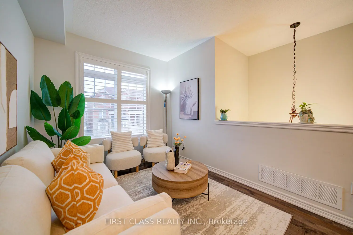 322 Delray Drive photo 3