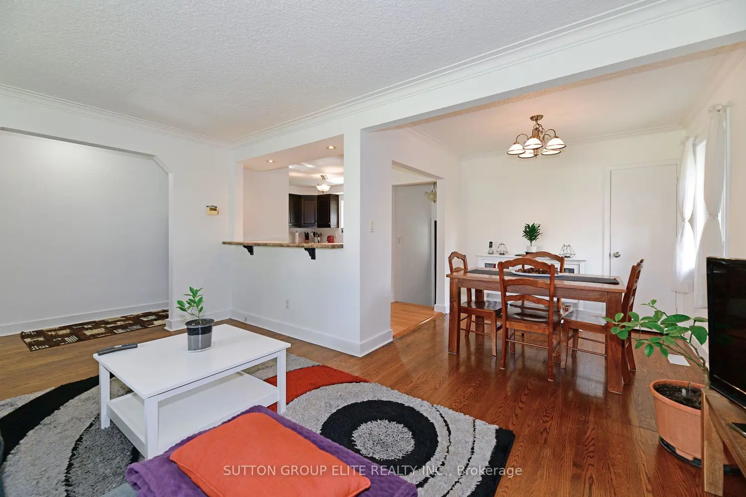 Additional image 4 of 1238 Claredale Road