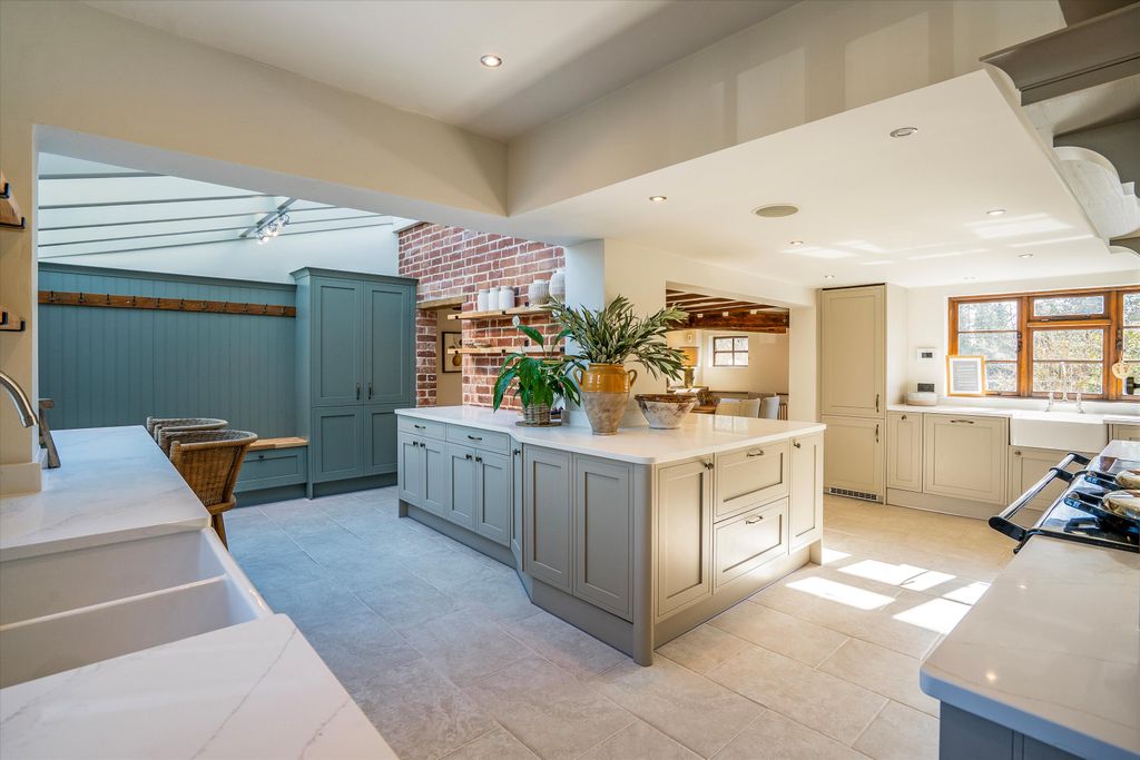 Additional image 4 of 5 bed detached house for saleOld Warwick Road, Rowington, Warwickshire CV35