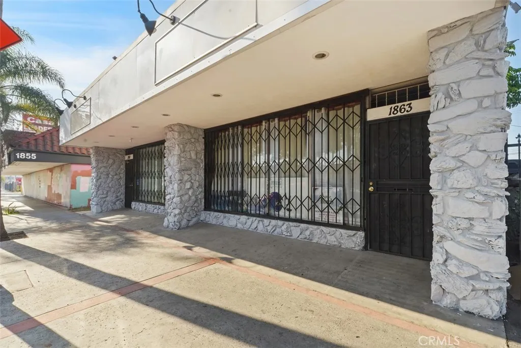1861 Pacific Avenue, Long Beach, CA 90806