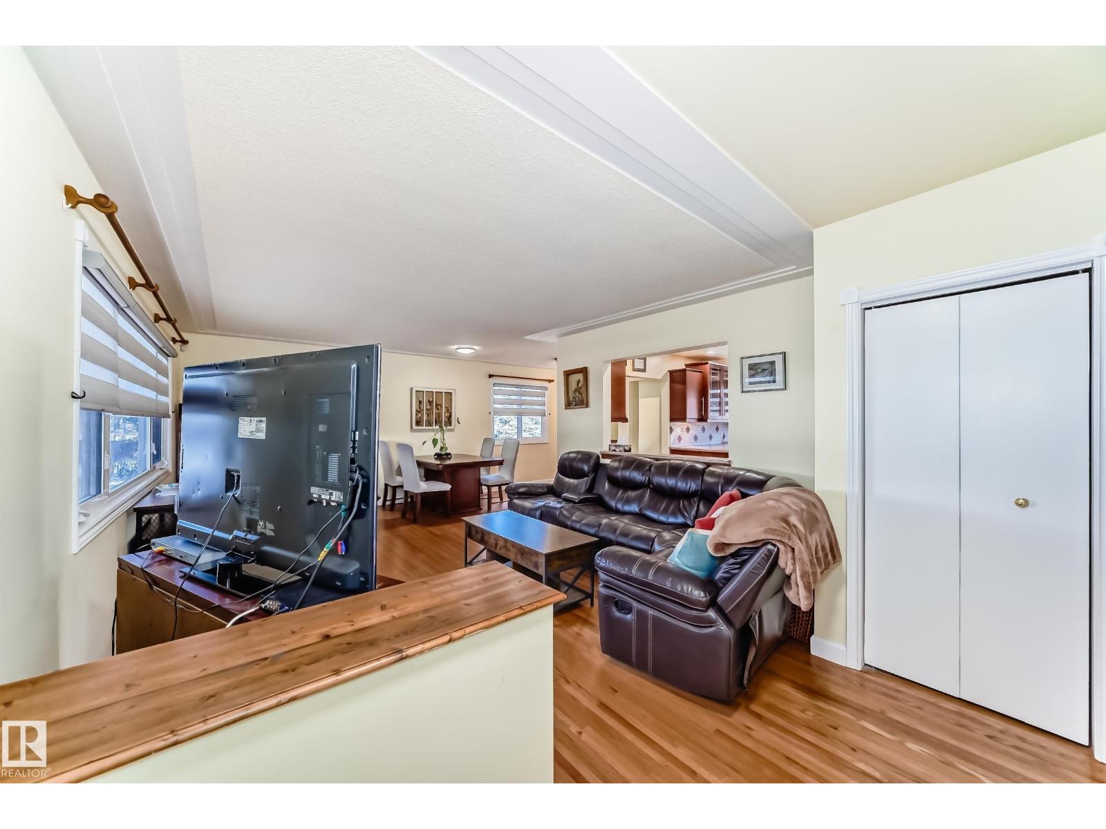 Additional image 4 of 4446 116 Avenue NW, Edmonton, AB, T5W0X3