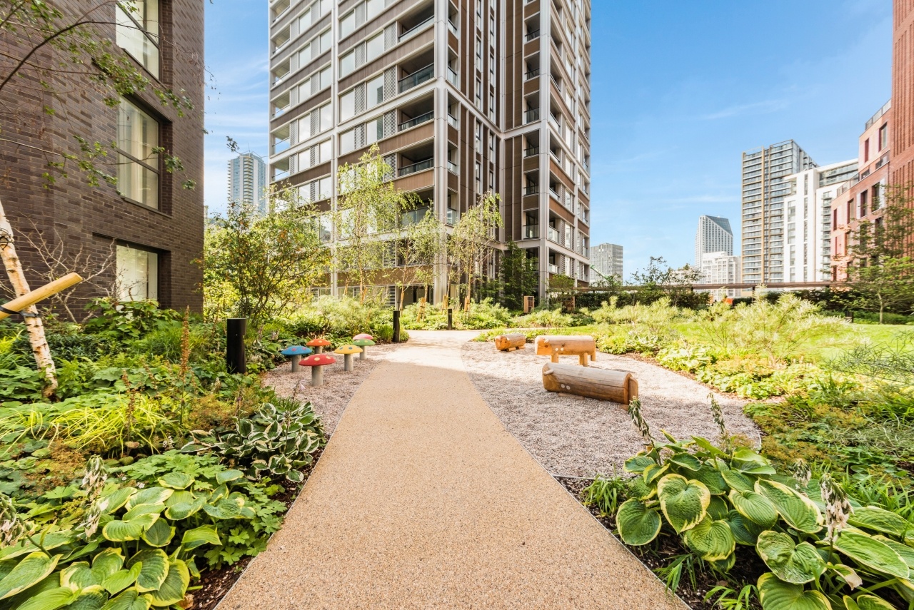 Additional image 12 of 2 Bed Flat, Hurlock Heights, SE17, N1 7GU