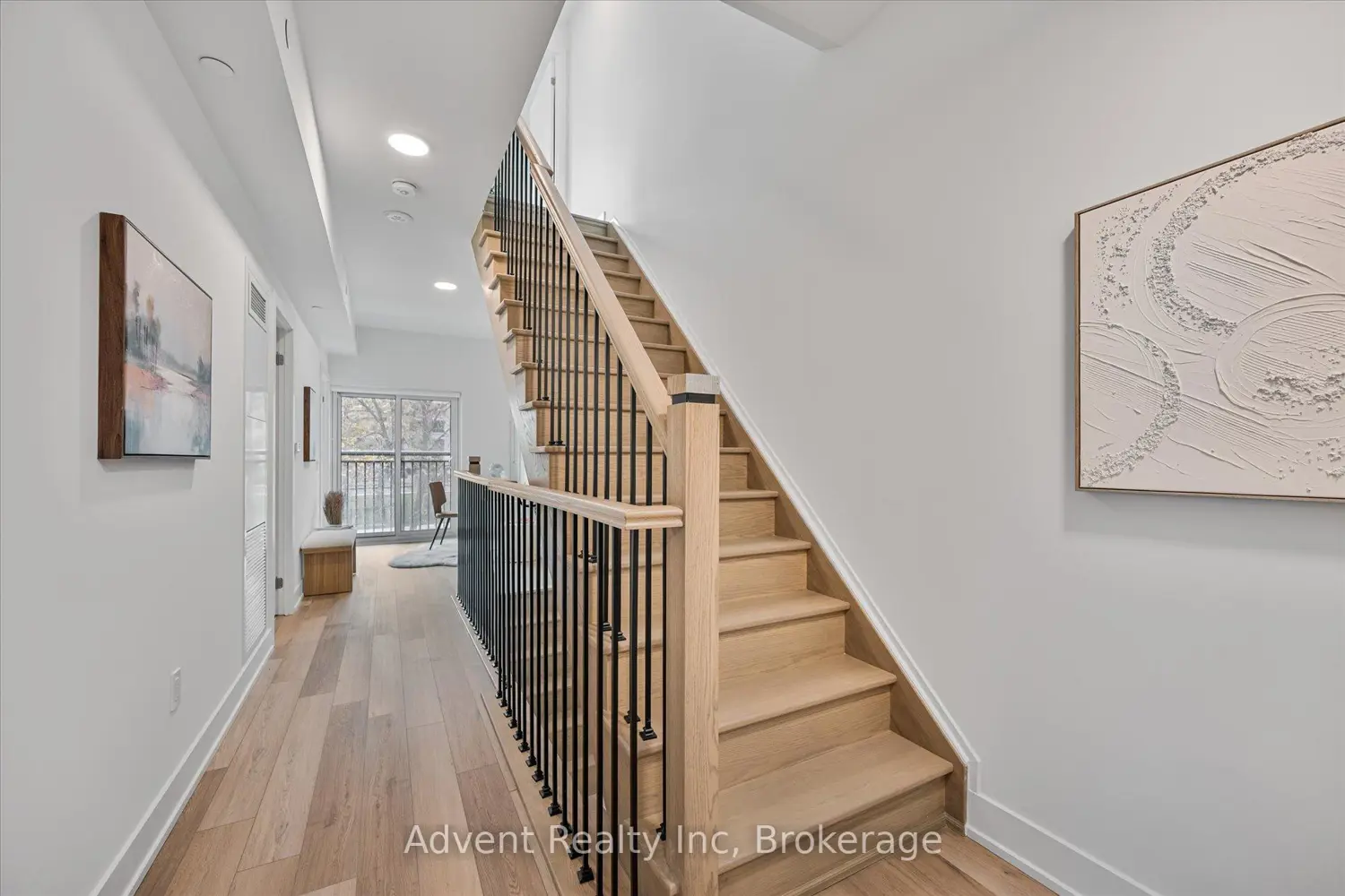 Additional image 15 of 8 Cedarland Drive 127W