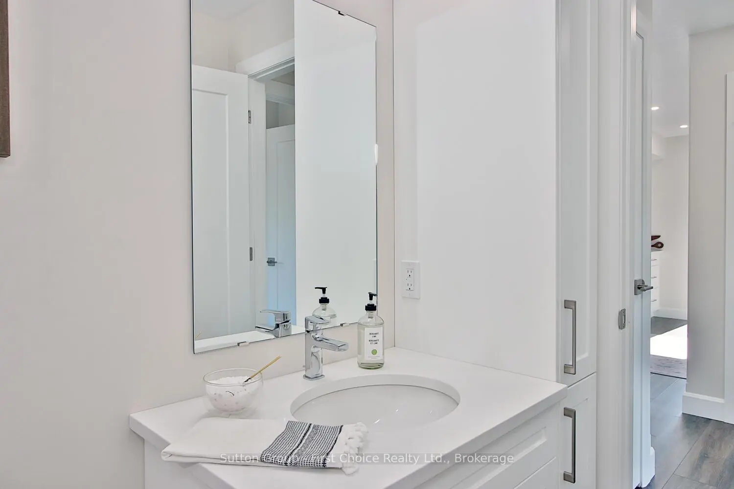 Additional image 19 of 3202 Vivian Line Unit 30