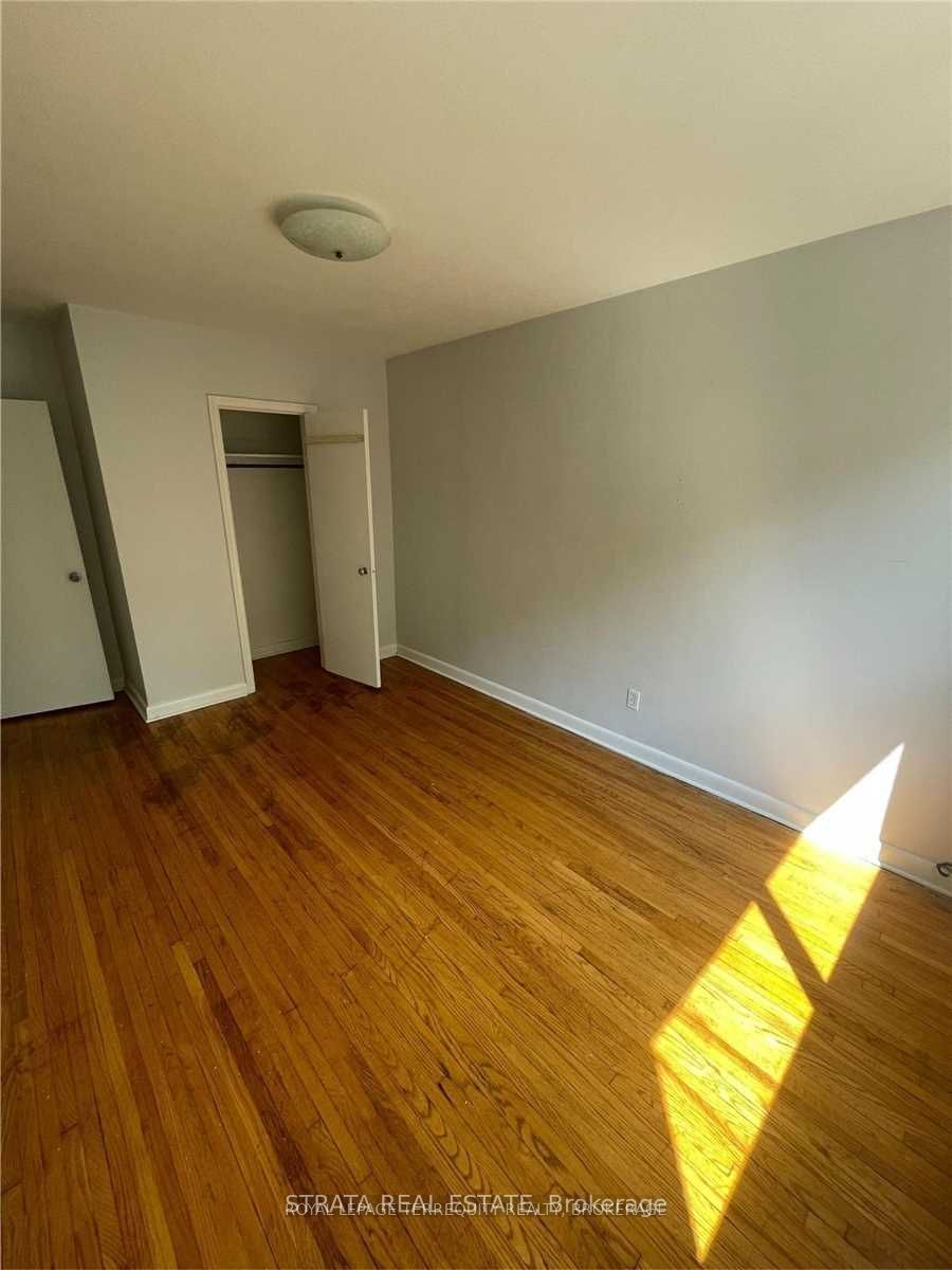 Additional image 3 of Main-513 Arlington Avenue, Toronto, ON, M6C 3A6