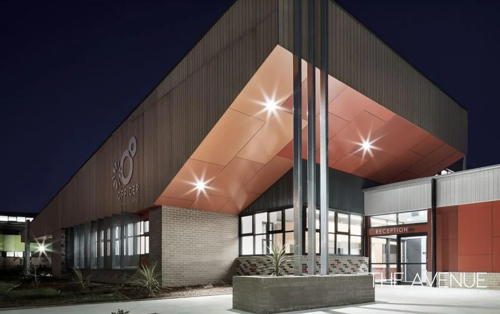 Additional image 10 of Officer VIC 3809