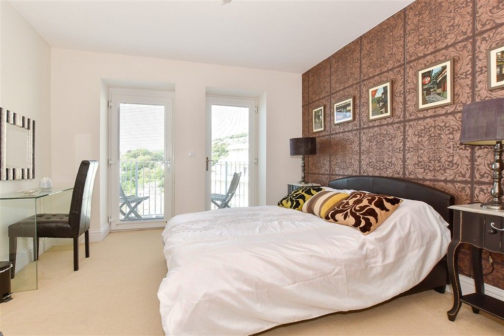 Additional image 8 of 3 bed flat for saleHambrough Road, Ventnor, Isle Of Wight PO38